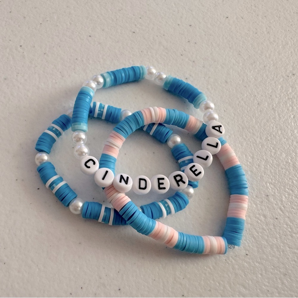 🆕Disney Princess Cinderella Bracelet Set